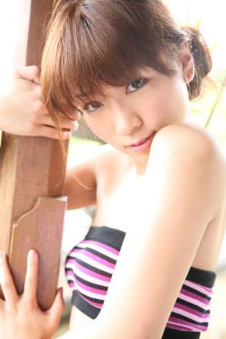大学女生以1战5